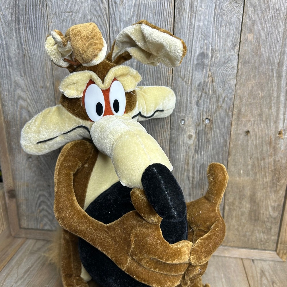 Looney Tunes Wile E Coyote Plush Toy w/ Bomb 21" Some Imperfections See Pics